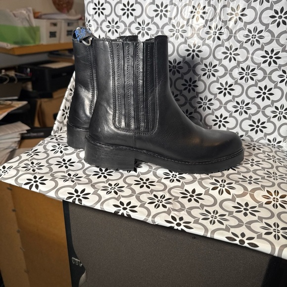 Osprey London women’s designer leather riding,biker,combat boots eu sz:39 us:8.5 - Picture 2 of 13